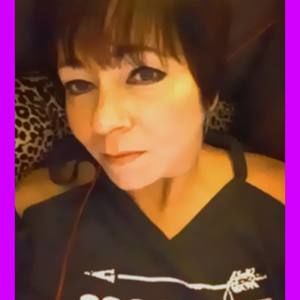 Meet your Posher, Angie